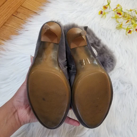 SELINA Gray Heeled Ankle Boots SIZE 9, Zip closure on the side. - Picture 14 of 16